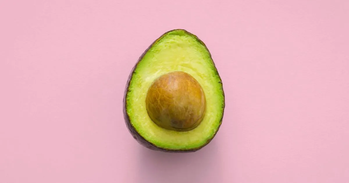 Alpukat merupakan salah satu contoh makanan yang sehat untuk jantung