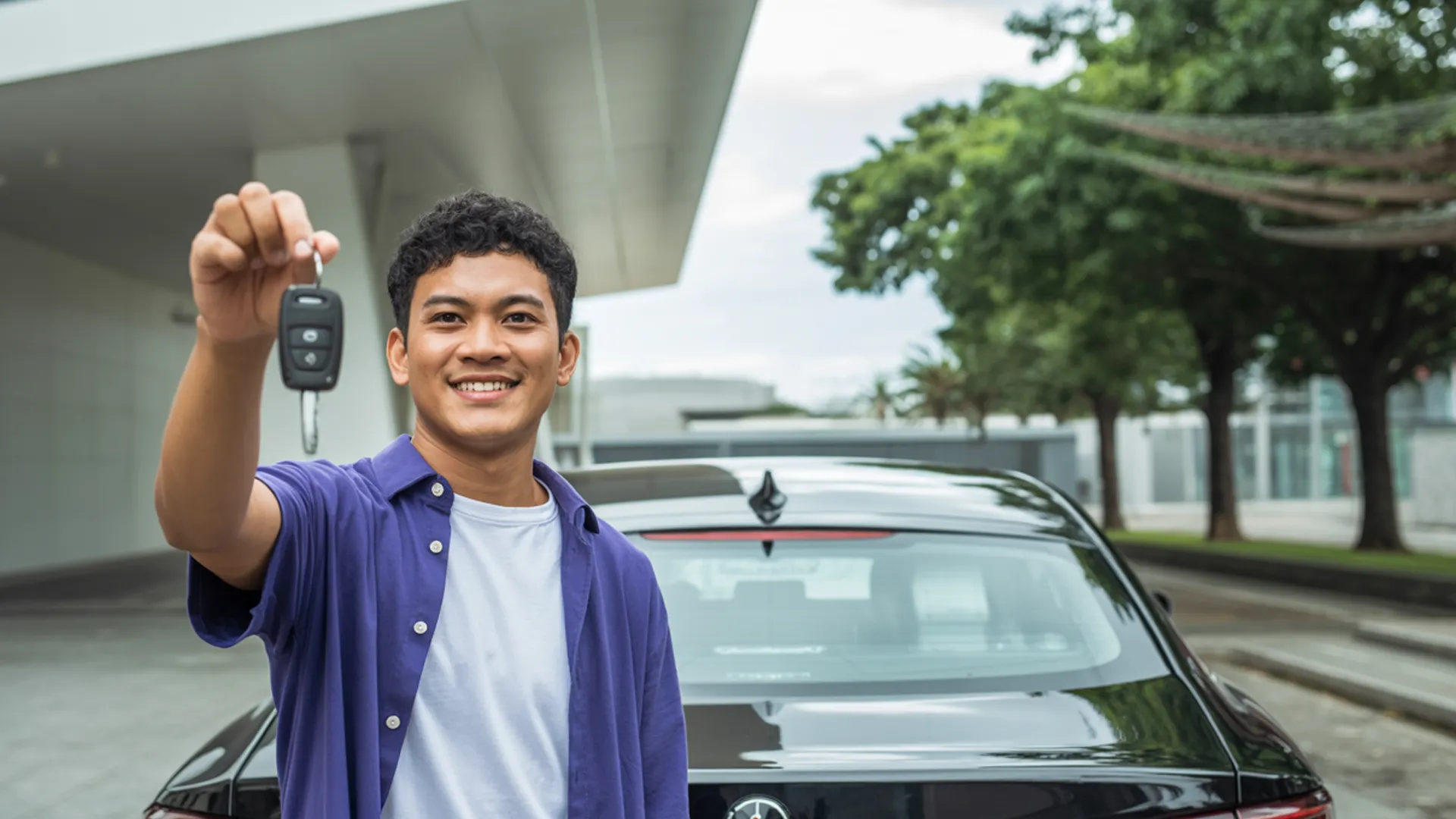 Trik asuransi mobil kedua keluarga muda