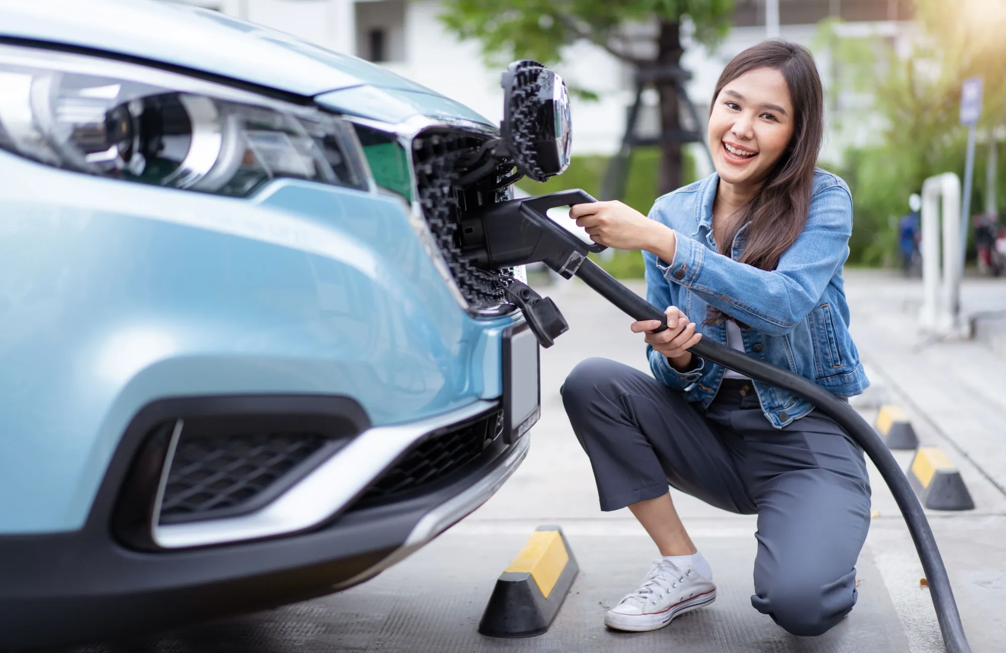 Asuransi mobil listrik Indonesia