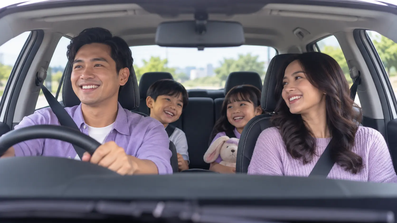 Mobil digunakan untuk aktivitas harian di jalan perkotaan bersama keluarga